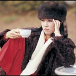 松任谷由実(荒井由実)の音楽のルーツは?~みんなここに来て アンプに火を入れて